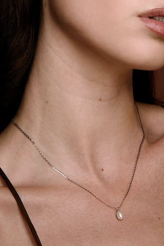 9ct Solid White Gold Pearl Flat Curb Chain Necklace